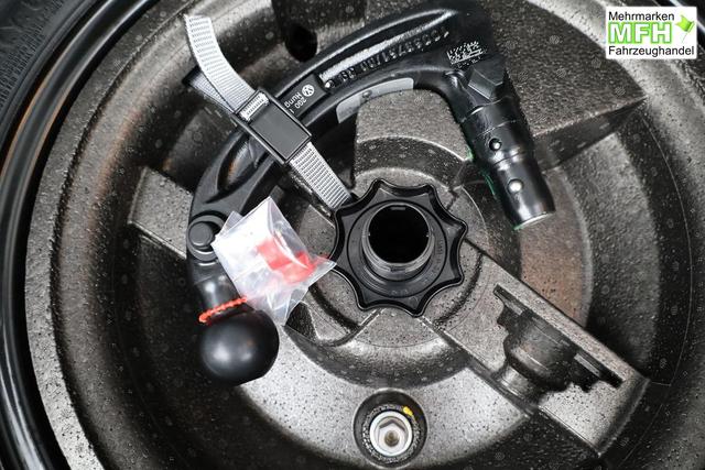 Volkswagen T-Cross 1.0 TSI 85 kW Life DSG Life, AHK, IQ.Light, Kamera, ACC, Side, Winter, 17-Zoll 