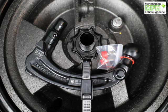 Volkswagen T-Cross 1.0 TSI 85 kW Life Life, AHK, IQ.Light, Kamera, ACC, Side. Winter, 17-Zoll 