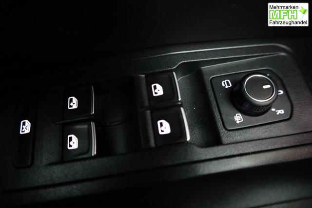 Volkswagen T-Roc Style 1.5 TSI DSG Black Style, AHK, IQ.Light, 19-Zoll, easyOpen, Navi 