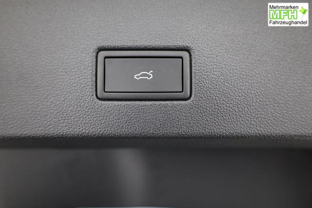 Volkswagen T-Roc Style 1.5 TSI DSG Black Style, AHK, IQ.Light, 19-Zoll, easyOpen, Navi 