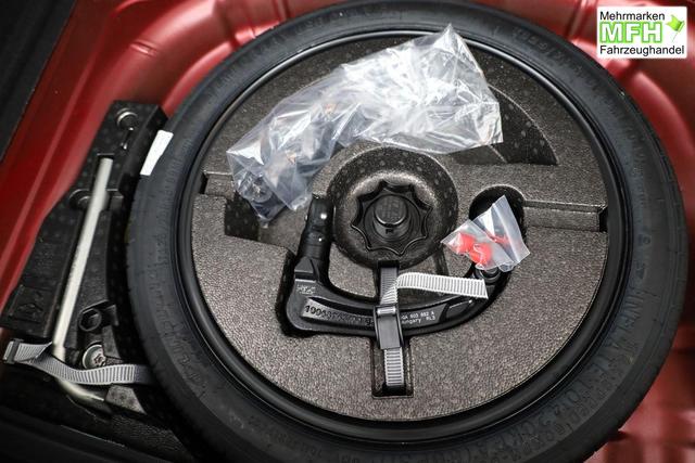 Volkswagen T-Roc Style 1.5 TSI DSG Black Style, AHK, IQ.Light, 19-Zoll, easyOpen, Navi 