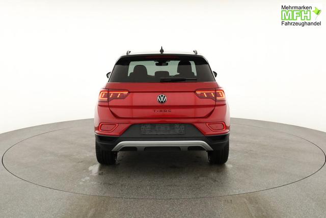 Volkswagen T-Roc Style 1.5 TSI DSG Black Style, AHK, IQ.Light, 19-Zoll, easyOpen, Navi 