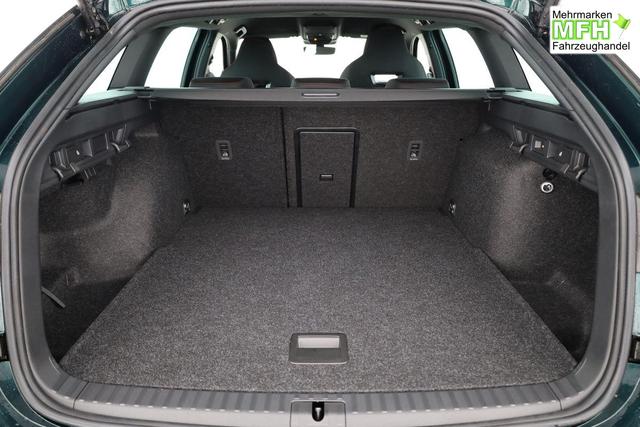 Skoda Octavia Combi RS 2.0 TSI DSG, Sonderlackierung, AHK, 19 Zoll, Canton, el. Klappe, Navi, Matrix, sofort 