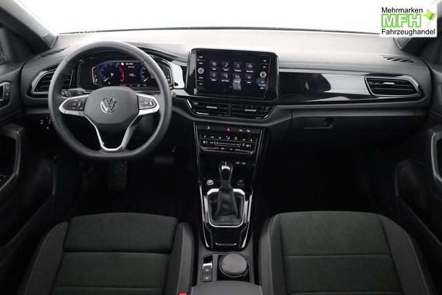 Volkswagen T-Roc Style 1.5 TSI DSG Black Style, AHK, IQ.Light, 19-Zoll, easyOpen, Navi 