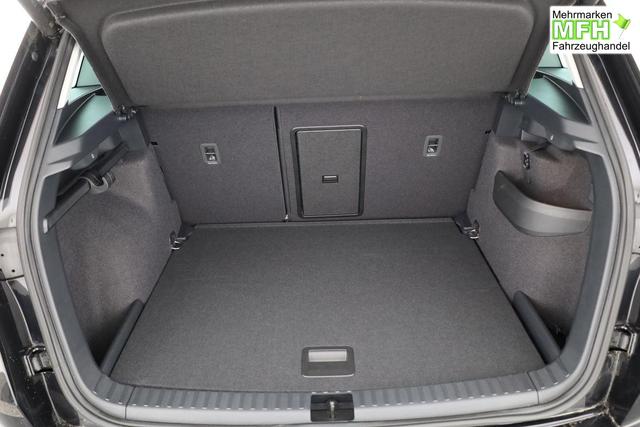 Skoda Karoq Selection 1.5 TSI DSG Selection, AHK, Navi, LED, Kamera, Winter, el. Klappe, Ladeboden, 4 J.-Garantie 