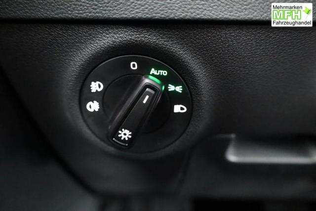 Skoda Karoq Selection 1.5 TSI DSG Selection, AHK, LED, Kamera, Winter, Ladeboden, 4 J.-Garantie 