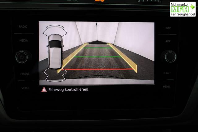 Volkswagen Touran Comfortline BMT/Start-Stopp 1.5 TSI DSG Comfortline, 7-Sitzer, AHK, Navi, Kamera, Side, Winter, 3 J.-Garantie 