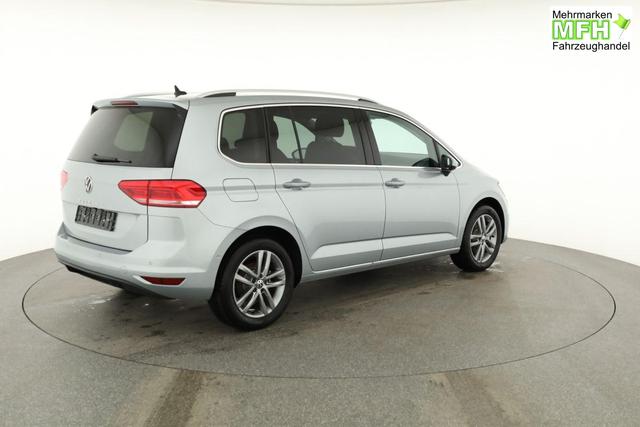 Volkswagen Touran Comfortline BMT/Start-Stopp 1.5 TSI DSG Comfortline, 7-Sitzer, AHK, Navi, Kamera, Side, Winter, 3 J.-Garantie 