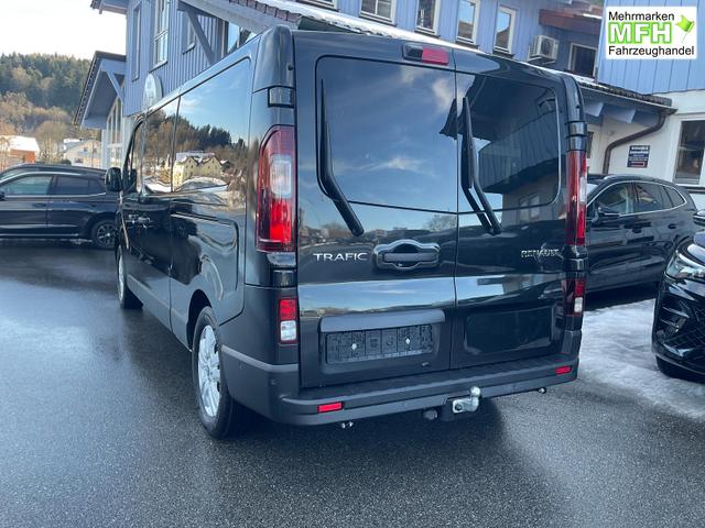 Renault Trafic Combi Grand Evolution dCi 170 AT, AHK, Navi, Side, LED, Winter, 17-Zoll 