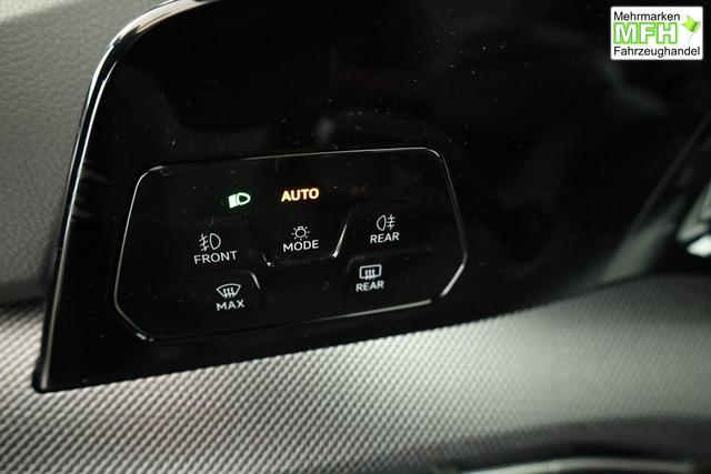 Volkswagen Golf 2.0 TSI 195 kW GTI VIII DSG, Navi, Side, Matrix, Kamera, Winter, 19-Zoll 