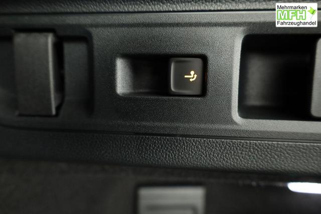 Volkswagen Passat Variant 2.0 TDI 142 kW 4Motion R-Line DSG 4M Black, AHK, IQ.Light, HUD, 19-Zoll, AreaView, Navi, Side 