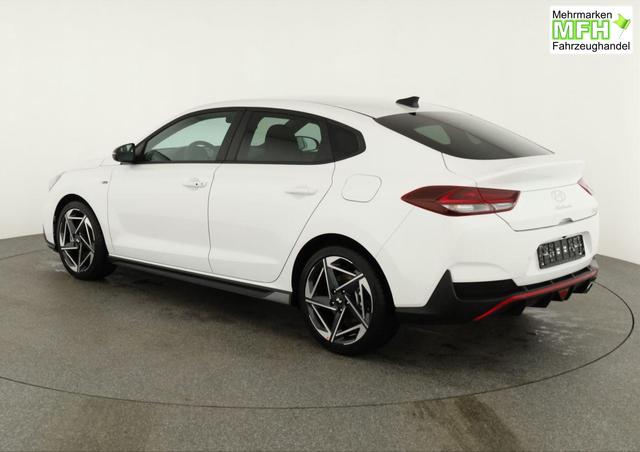 Hyundai i30 N Line 1.5 T-GDI DCT Fastback N-LINE, Navi, 18-Zoll, Kamera, LED, Winter 