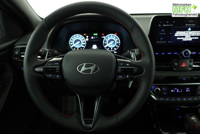 Hyundai i30 N Line 1.5 T-GDI DCT Fastback N-LINE, Navi, 18-Zoll, Kamera, LED, Winter 