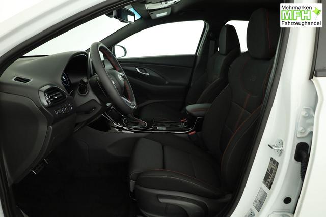Hyundai i30 N Line 1.5 T-GDI DCT Fastback N-LINE, Navi, 18-Zoll, Kamera, LED, Winter 