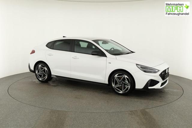 Hyundai i30 N Line 1.5 T-GDI DCT Fastback N-LINE, Navi, 18-Zoll, Kamera, LED, Winter 