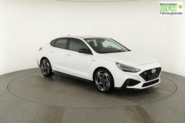 Hyundai i30 N Line 1.5 T-GDI DCT Fastback N-LINE, Navi, 18-Zoll, Kamera, LED, Winter 