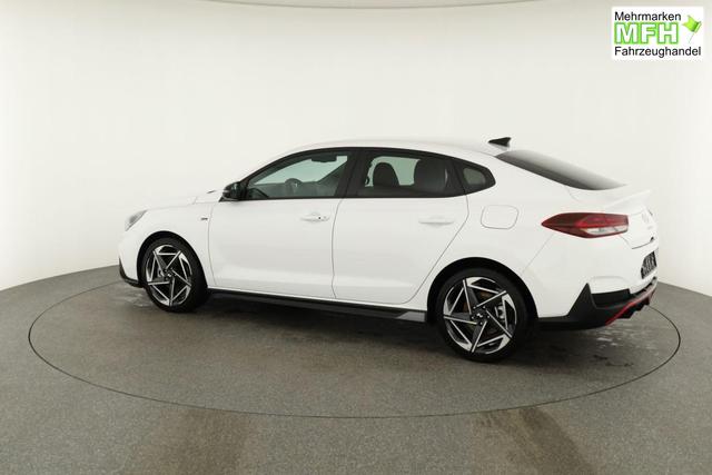 Hyundai i30 N Line 1.5 T-GDI DCT Fastback N-LINE, Navi, 18-Zoll, Kamera, LED, Winter 