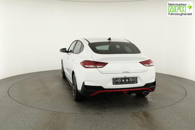 Hyundai i30 N Line 1.5 T-GDI DCT Fastback N-LINE, Navi, 18-Zoll, Kamera, LED, Winter 