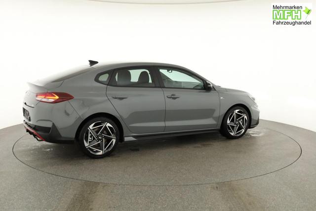 Hyundai i30 N Line 1.5 T-GDI DCT Fastback N-LINE, Navi, 18-Zoll, Kamera, LED, Winter 