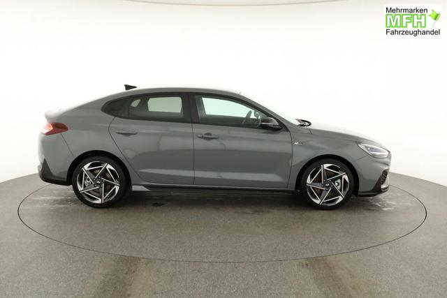 Hyundai i30 N Line 1.5 T-GDI DCT Fastback N-LINE, Navi, 18-Zoll, Kamera, LED, Winter 