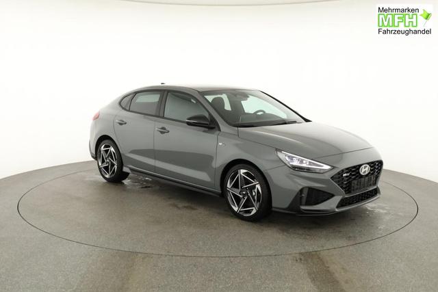 Hyundai i30 N Line 1.5 T-GDI DCT Fastback N-LINE, Navi, 18-Zoll, Kamera, LED, Winter 
