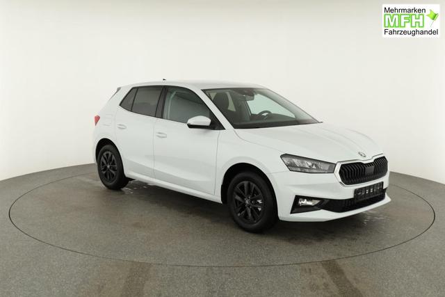 Skoda Fabia Selection 1.0 TSI DSG Selection, 15-Zoll schwarz, Winter, Ladeboden 