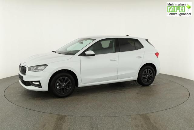 Skoda Fabia Selection 1.0 TSI DSG Selection, 15-Zoll schwarz, Winter, Ladeboden 