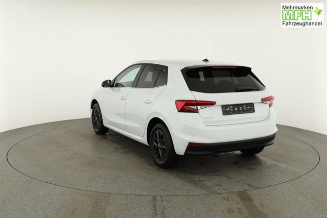 Skoda Fabia Selection 1.0 TSI DSG Selection, 15-Zoll schwarz, Winter, Ladeboden 