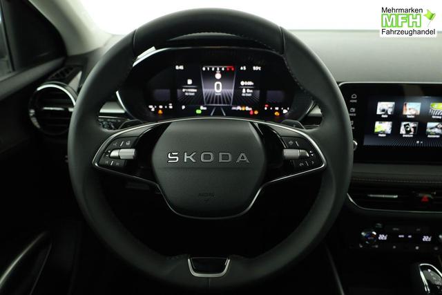 Skoda Fabia Selection 1.0 TSI DSG Selection, 15-Zoll schwarz, Winter, Ladeboden 