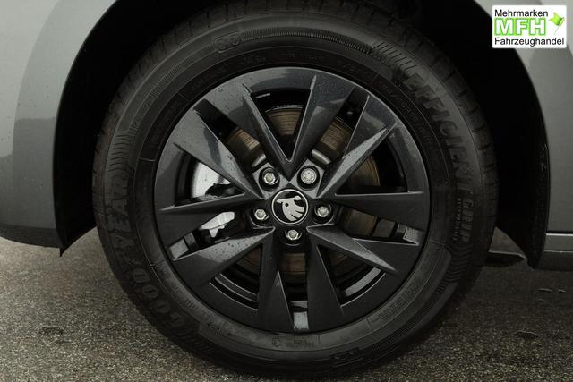 Skoda Fabia Selection 1.0 TSI DSG Selection, 15-Zoll schwarz, Winter, Ladeboden 