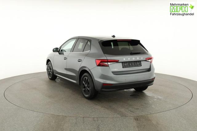 Skoda Fabia Selection 1.0 TSI DSG Selection, 15-Zoll schwarz, Winter, Ladeboden 