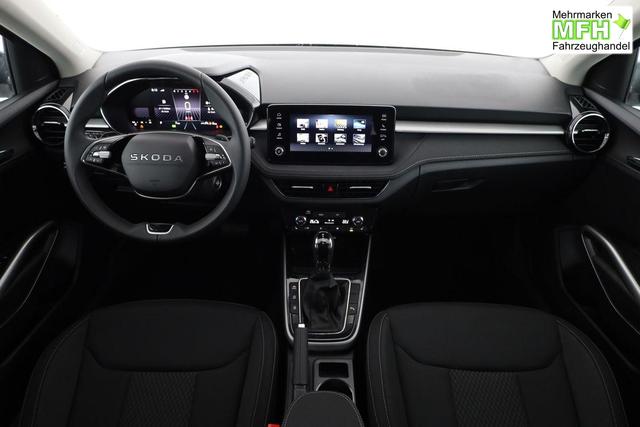 Skoda Fabia Selection 1.0 TSI DSG Selection, KESSY, Kamera, 15-Zoll schwarz, Winter, Ladeboden 