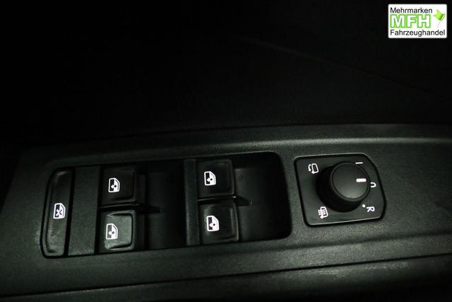 Skoda Fabia Selection 1.0 TSI DSG Selection, KESSY, Kamera, 15-Zoll schwarz, Winter, Ladeboden 