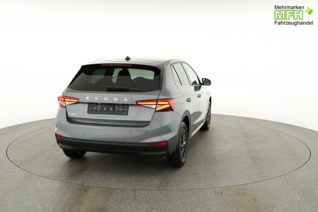 Skoda Fabia Selection 1.0 TSI DSG Selection, KESSY, Kamera, 15-Zoll schwarz, Winter, Ladeboden 