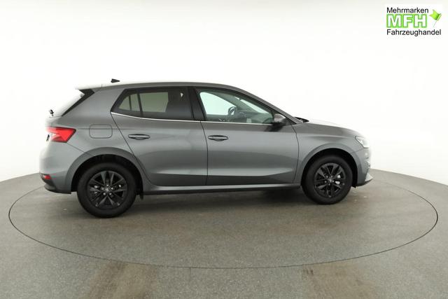 Skoda Fabia Selection 1.0 TSI DSG Selection, KESSY, Kamera, 15-Zoll schwarz, Winter, Ladeboden 