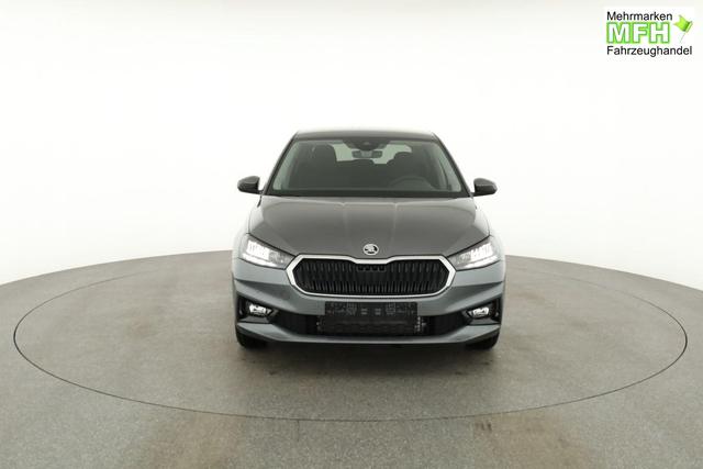 Skoda Fabia Selection 1.0 TSI DSG Selection, KESSY, Kamera, 15-Zoll schwarz, Winter, Ladeboden 