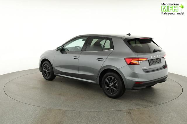 Skoda Fabia Selection 1.0 TSI DSG Selection, KESSY, Kamera, 15-Zoll schwarz, Winter, Ladeboden 