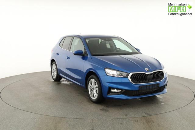 Skoda Fabia Selection 1.0 TSI DSG Selection, LED, Kamera, Side, ACC, Winter, Ladeboden, sofort 