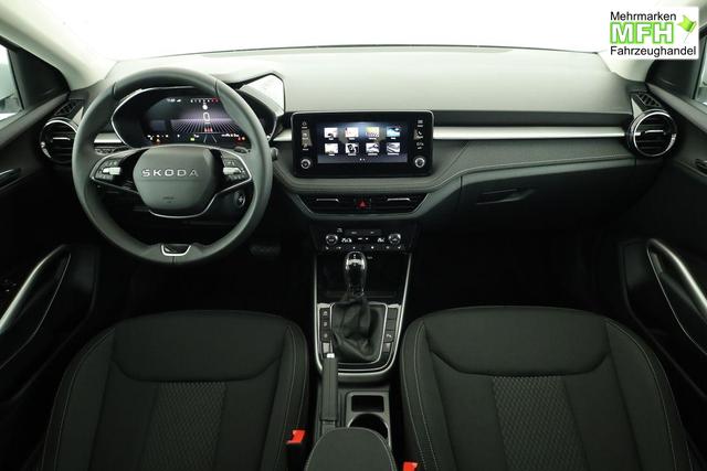 Skoda Fabia Selection 1.0 TSI DSG Selection, KESSY, Kamera, 15-Zoll schwarz, Winter, Ladeboden 