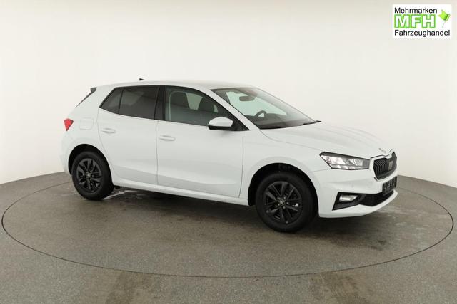 Skoda Fabia Selection 1.0 TSI DSG Selection, KESSY, Kamera, 15-Zoll schwarz, Winter, Ladeboden 