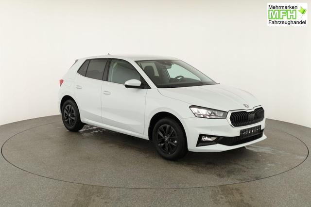 Skoda Fabia Selection 1.0 TSI DSG Selection, KESSY, Kamera, 15-Zoll schwarz, Winter, Ladeboden 