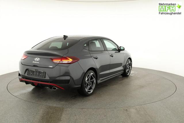 Hyundai i30 N Line 1.5 T-GDI DCT Fastback N-LINE, Navi, 18-Zoll, Kamera, LED, Winter 