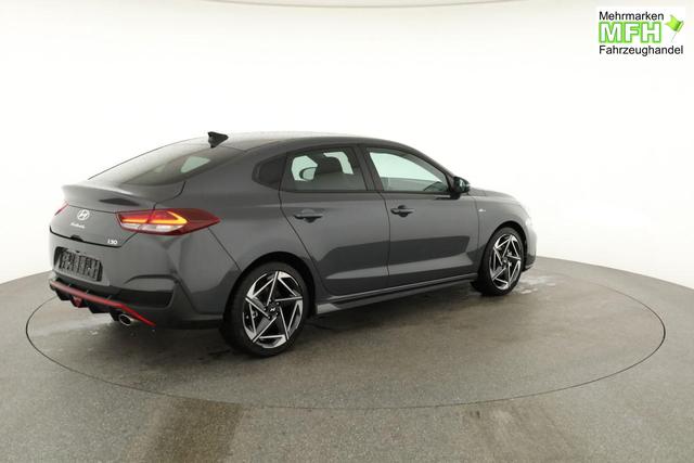Hyundai i30 N Line 1.5 T-GDI DCT Fastback N-LINE, Navi, 18-Zoll, Kamera, LED, Winter 