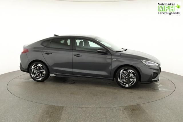 Hyundai i30 N Line 1.5 T-GDI DCT Fastback N-LINE, Navi, 18-Zoll, Kamera, LED, Winter 