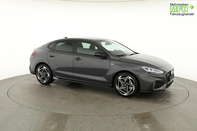 Hyundai i30 N Line 1.5 T-GDI DCT Fastback N-LINE, Navi, 18-Zoll, Kamera, LED, Winter 