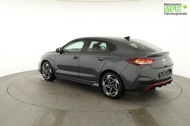 Hyundai i30 N Line 1.5 T-GDI DCT Fastback N-LINE, Navi, 18-Zoll, Kamera, LED, Winter 