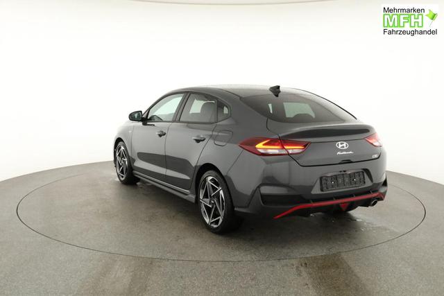 Hyundai i30 N Line 1.5 T-GDI DCT Fastback N-LINE, Navi, 18-Zoll, Kamera, LED, Winter 