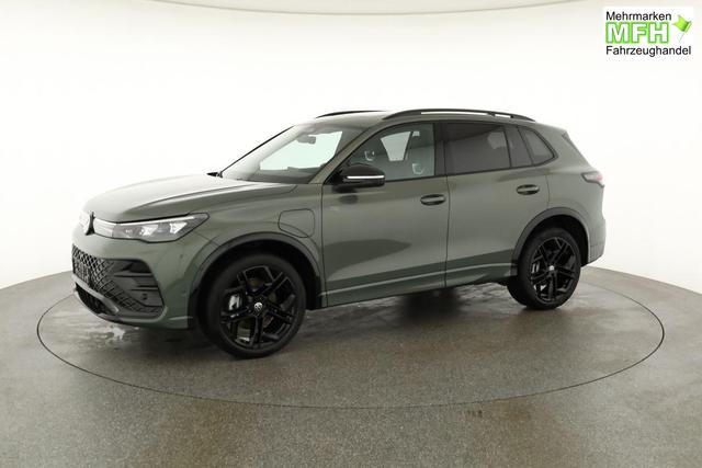 Volkswagen Tiguan 1.5 TSI eHybrid 200 kW R-Line Black, Pano, IQ.Light, 20-Zoll, AHK, AreaView 