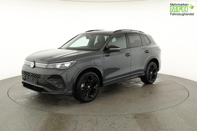 Volkswagen Tiguan 1.5 TSI eHybrid 200 kW R-Line Black, Pano, IQ.Light, 20-Zoll, AHK, AreaView, Leder Varenna 
