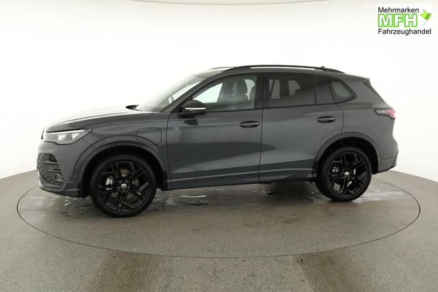 Volkswagen Tiguan 1.5 TSI eHybrid 200 kW R-Line Black, Pano, IQ.Light, 20-Zoll, AHK, AreaView, Leder Varenna 